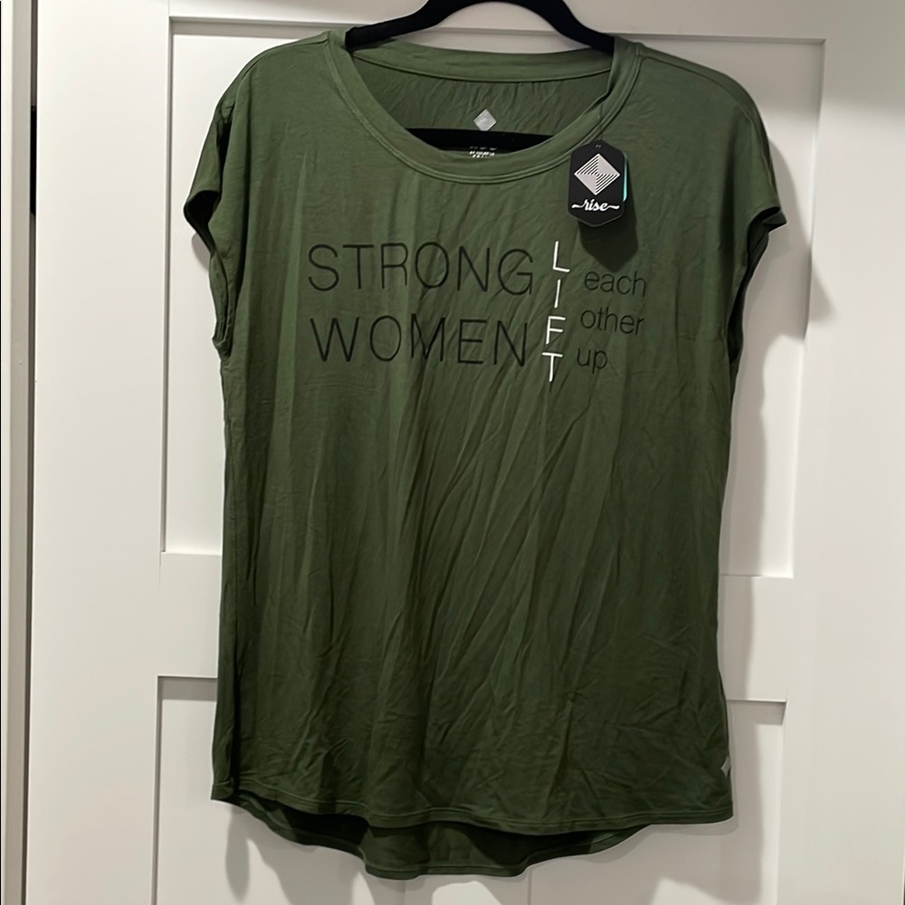 Lularoe rise tenacious shirt size small NWT